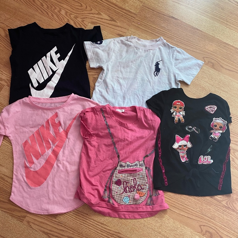 A variety pack of Girls TShirts!